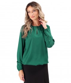 Elegant blouse made of satin-finish viscose