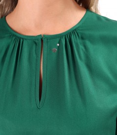 Elegant blouse made of satin-finish viscose