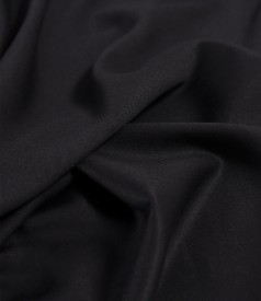 Elegant blouse made of satin-finish viscose